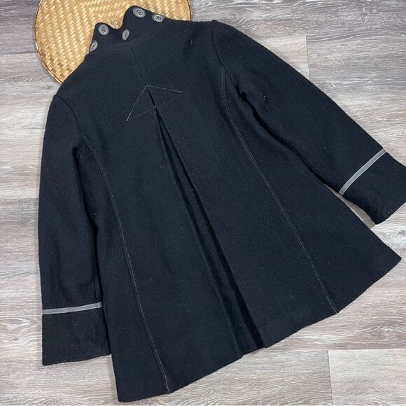 Icelandic design black‎ wool art to wear swing coat - Picture 5 of 7